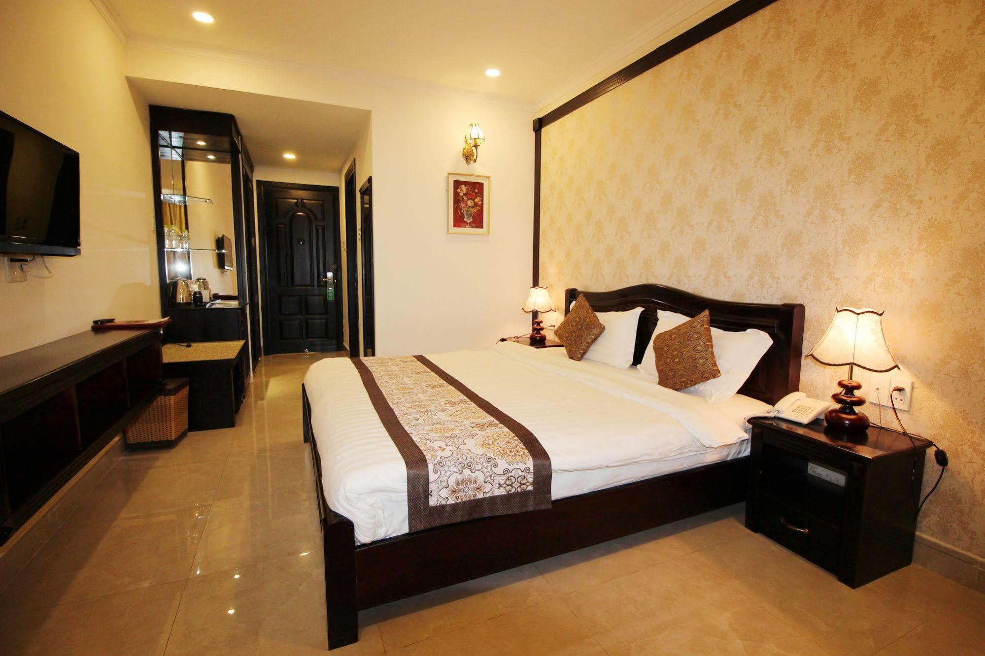 Royal Dalat Hotel Buitenkant foto